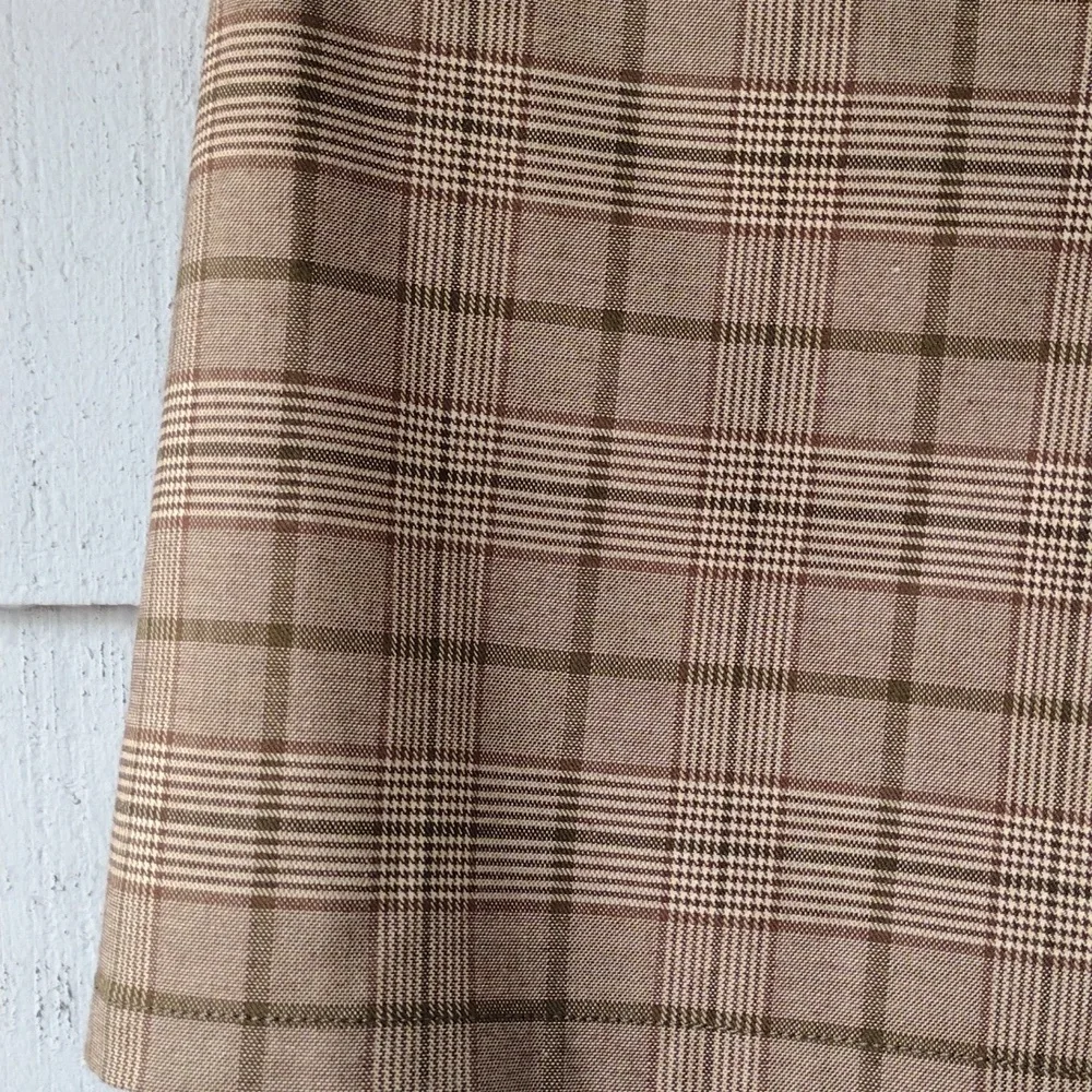 Preppy Neutral Work Wear - Picture 2 of 7